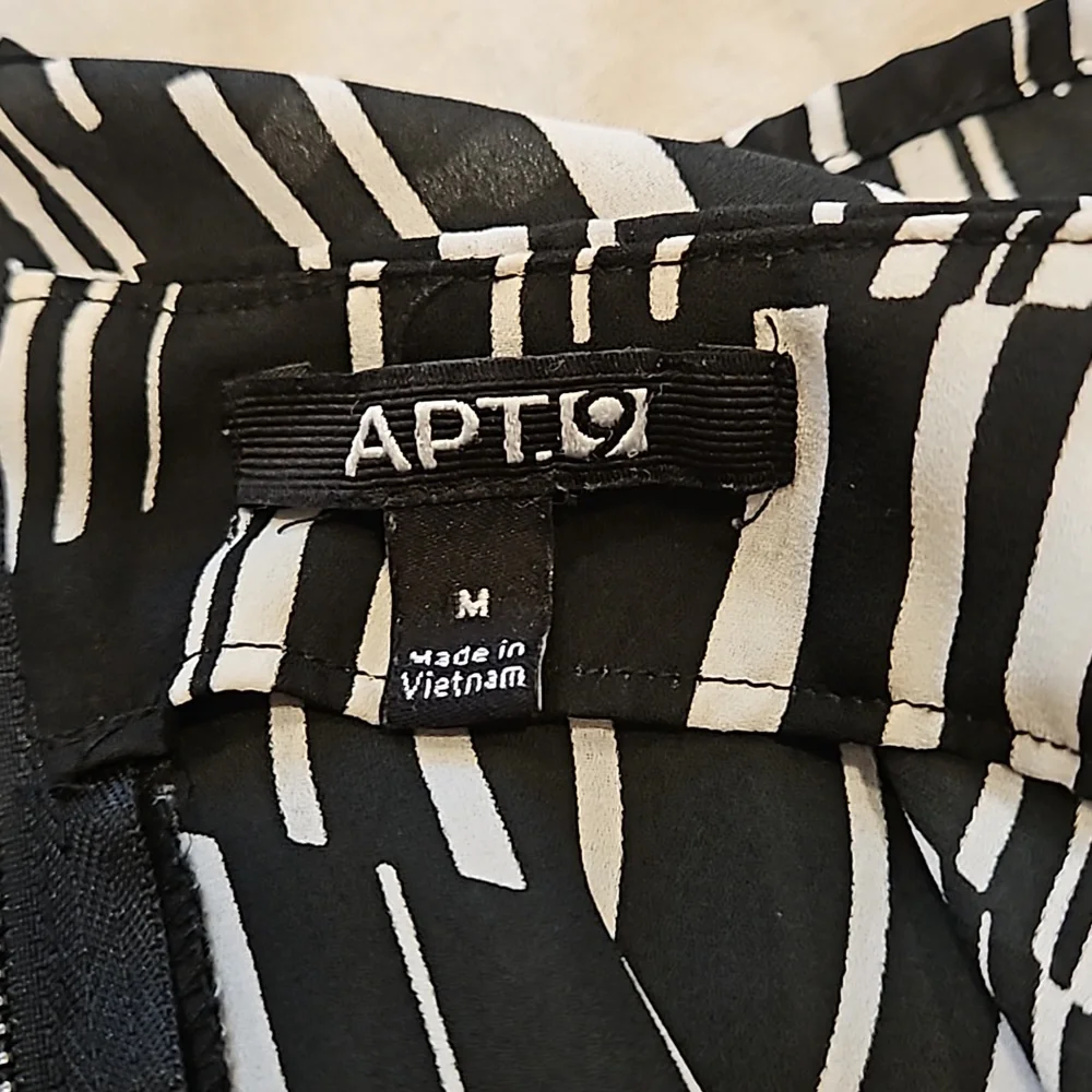 Apt. 9 Black and White Blouse - Picture 7 of 9